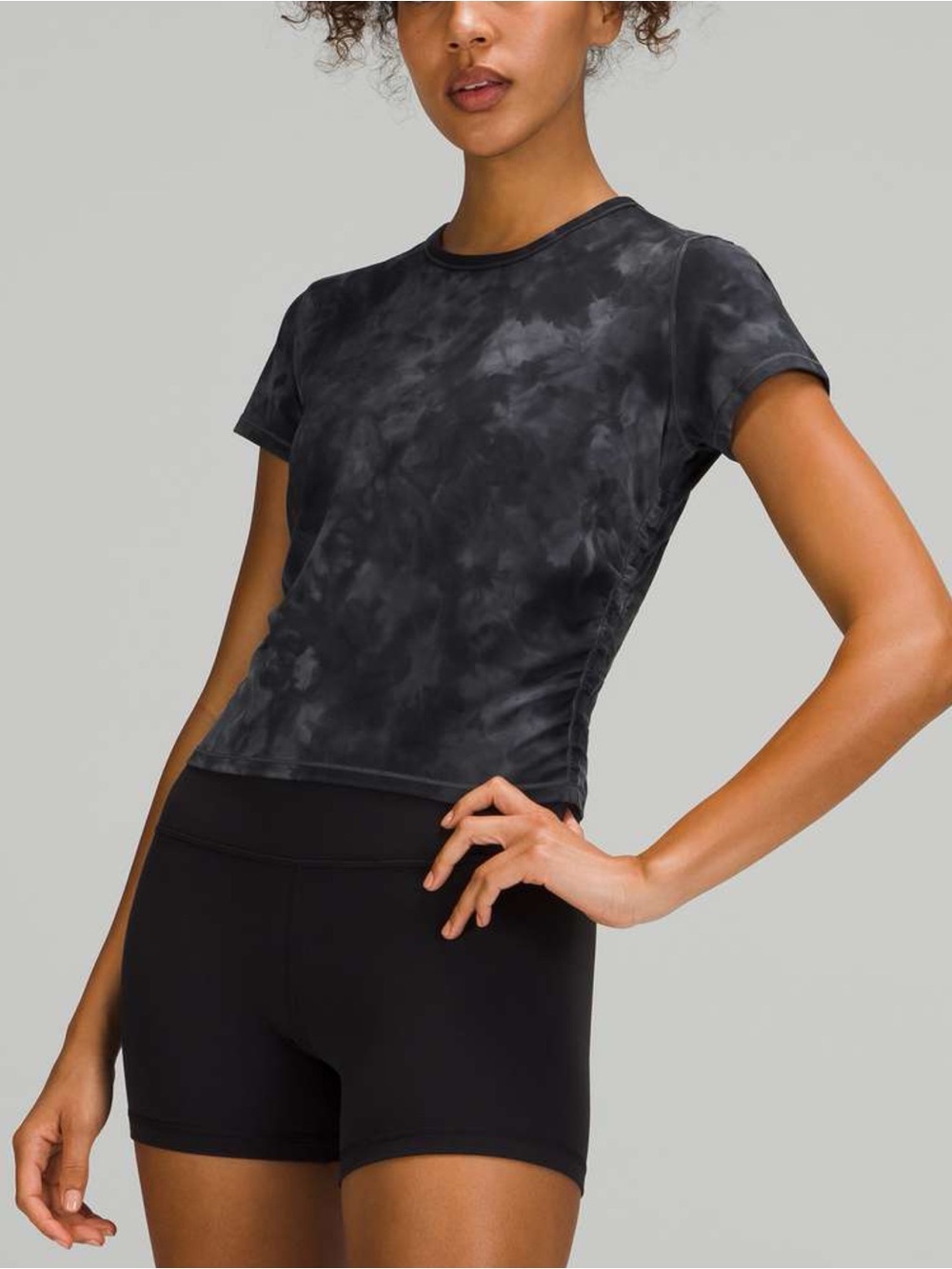 Lululemon All It Takes Short Sleeve Sz 6 In
Diamond Dye Pitch Grey Graphite Grey